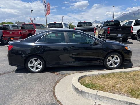 Used 2012 Toyota Camry SE FWD image 7