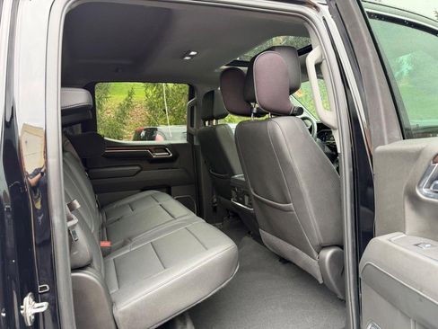 Used 2025 GMC Sierra 1500 SLT w/ SLT Convenience Package image 10