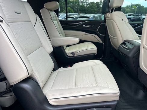 Used 2021 Cadillac Escalade ESV Sport w/ Heavy-Duty Trailer Package RWD image 15