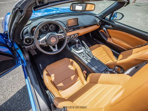 Used 2017 FIAT 124 Spider Lusso RWD image 34