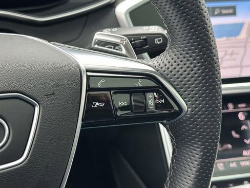 Used 2022 Audi RS 6 image 29