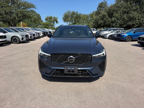 Certified 2026 Volvo XC60 B5 Plus AWD/4WD image 8
