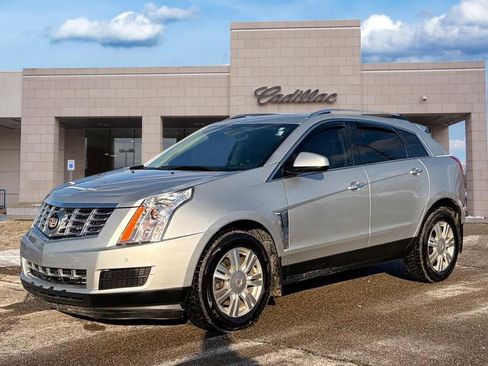 Used 2015 Cadillac SRX Luxury image 1