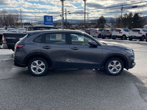 Used 2024 Honda HR-V LX image 12