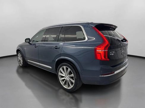 Used 2023 Volvo XC90 B6 Plus image 7