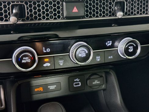Used 2024 Honda Civic Sport image 17