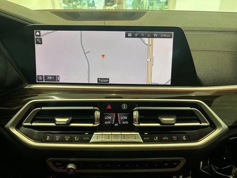 Used 2020 BMW X5 xDrive40i w/ M Sport Package AWD/4WD image 12