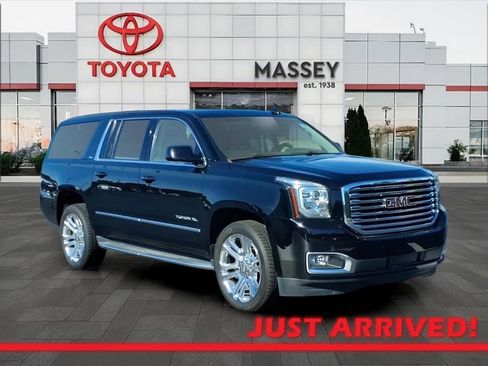 Used 2019 GMC Yukon XL SLT w/ Premium Edition AWD/4WD image 1