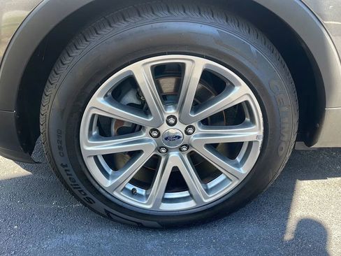 Used 2016 Ford Explorer Limited FWD image 24