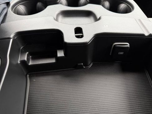 Used 2024 RAM 2500 Big Horn image 30