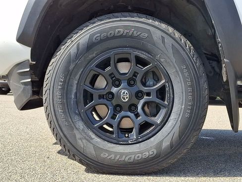 Certified 2023 Toyota Tacoma SR5 w/ SX Package AWD/4WD image 10