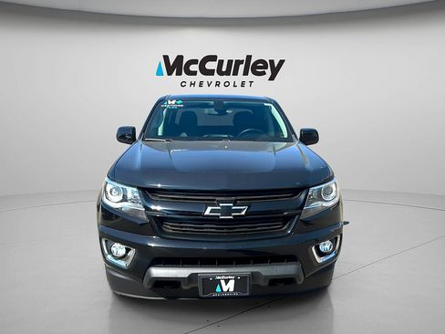 Used 2018 Chevrolet Colorado Z71 w/ Z71 Midnight Edition AWD/4WD image 2