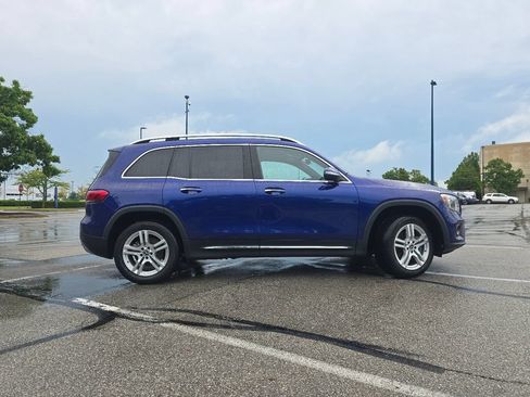 Used 2022 Mercedes-Benz GLB 250 4MATIC image 17