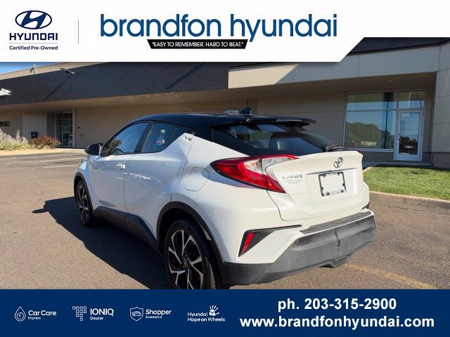 Used 2019 Toyota C-HR XLE FWD image 4
