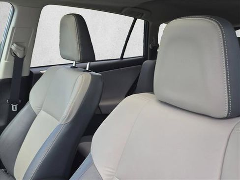 Used 2014 Toyota RAV4 Limited FWD image 16