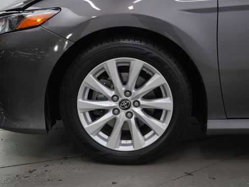Used 2019 Toyota Camry LE FWD image 26