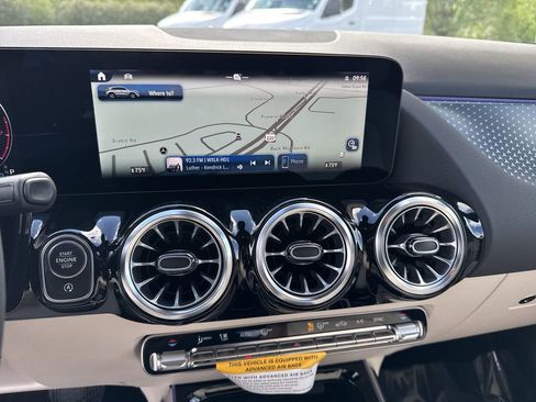 Certified 2025 Mercedes-Benz GLA 250 4MATIC image 22