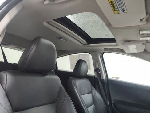 Used 2018 Honda HR-V EX-L image 8