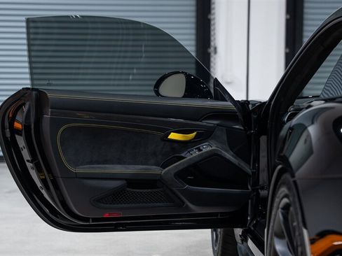 Used 2019 Porsche 911 GT3 RS RWD image 23