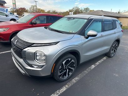 Used 2023 Mitsubishi Outlander SE