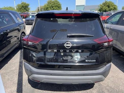 Used 2023 Nissan Rogue SV AWD/4WD image 4