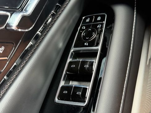 Used 2026 Cadillac Optiq Sport 1 RWD image 32