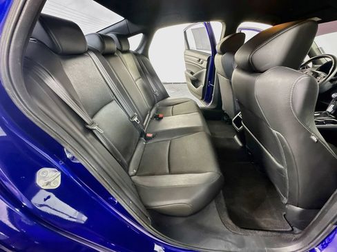 Used 2021 Honda Accord Sport image 11