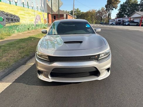 Used 2018 Dodge Charger R/T Scat Pack RWD image 9