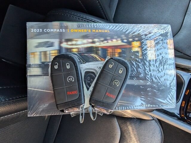 Used 2023 Jeep Compass High Altitude AWD/4WD image 29