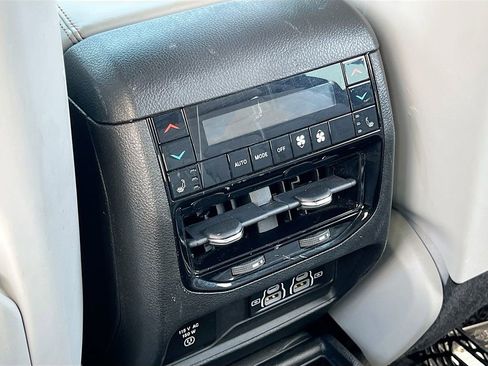 Certified 2022 Jeep Grand Cherokee L Overland w/ Advanced Protech Group III image 27