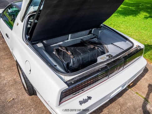 Used 1989 Pontiac Firebird Trans Am RWD image 98