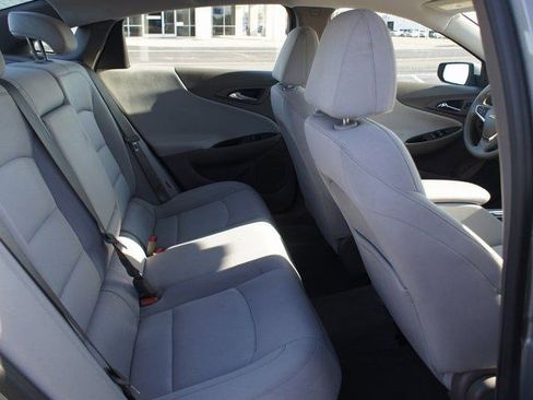 Used 2024 Chevrolet Malibu LT image 21