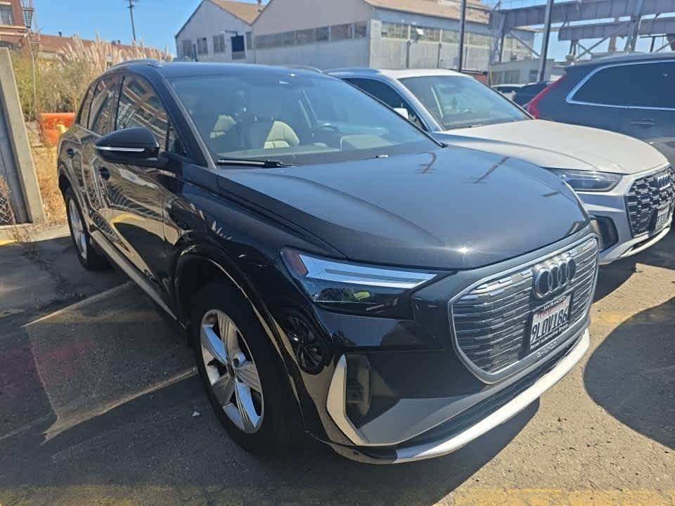 Used 2024 Audi Q4 e-tron Premium w/ Convenience Package AWD/4WD image 4