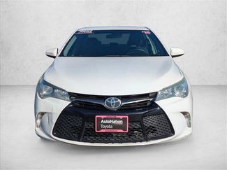 Used 2015 Toyota Camry SE video 2