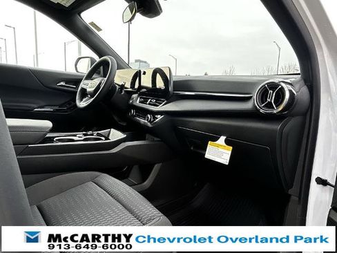 New 2026 Chevrolet Equinox LT image 25