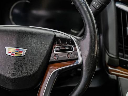 Used 2019 Cadillac Escalade Premium Luxury image 27