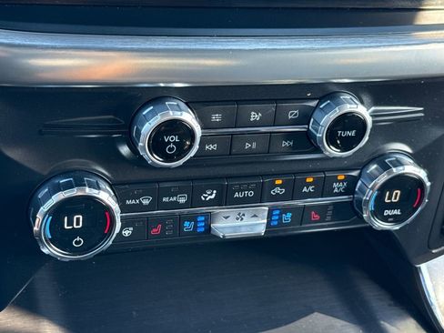 Certified 2021 Ford F150 Lariat w/ Equipment Group 502A High image 23