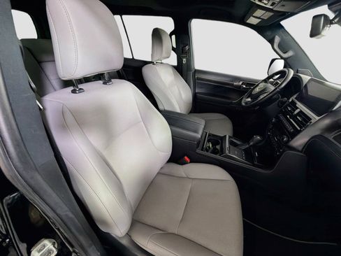Used 2023 Lexus GX 460 w/ Black Line Special Edition AWD/4WD image 33