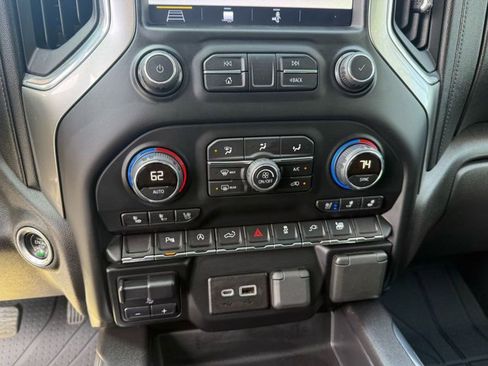 Used 2019 Chevrolet Silverado 1500 LTZ w/ LTZ Plus Package image 28