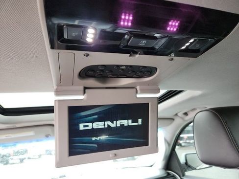Used 2019 GMC Yukon XL Denali w/ Denali Ultimate Package image 22