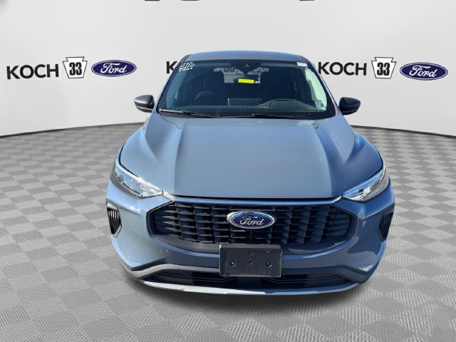 Used 2023 Ford Escape Active w/ Tech Pack #1 AWD/4WD image 2