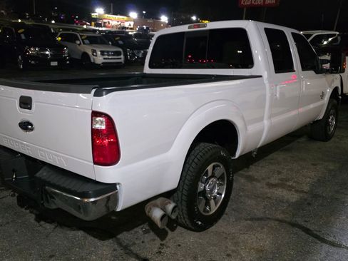 Used 2015 Ford F250 Lariat w/ Lariat Interior Package image 7