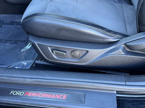 Used 2019 Ford Mustang Shelby GT350 w/ Technology Package image 26