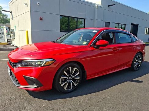 Used 2023 Honda Civic EX image 3