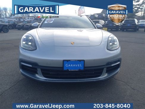 Used 2018 Porsche Panamera 4 image 1