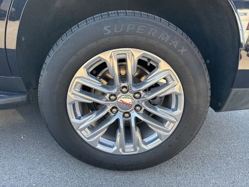 Used 2022 GMC Yukon SLE image 34