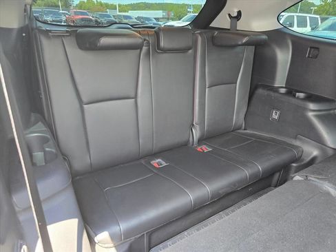 Used 2021 Toyota Highlander XLE FWD image 15