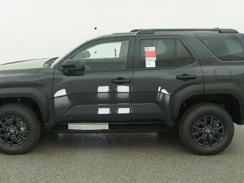 New 2026 Toyota 4Runner SR5 AWD/4WD image 36