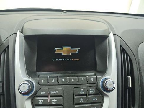 Used 2017 Chevrolet Equinox LT w/ Convenience Package image 7