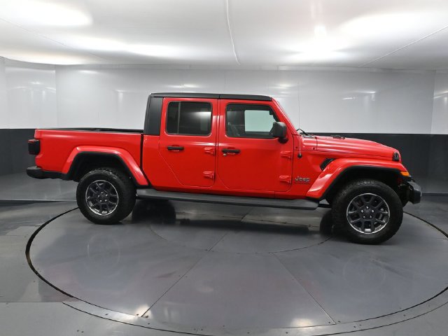 Used 2020 Jeep Gladiator Overland w/ Uconnect 4C Nav & Sound Group AWD/4WD image 2
